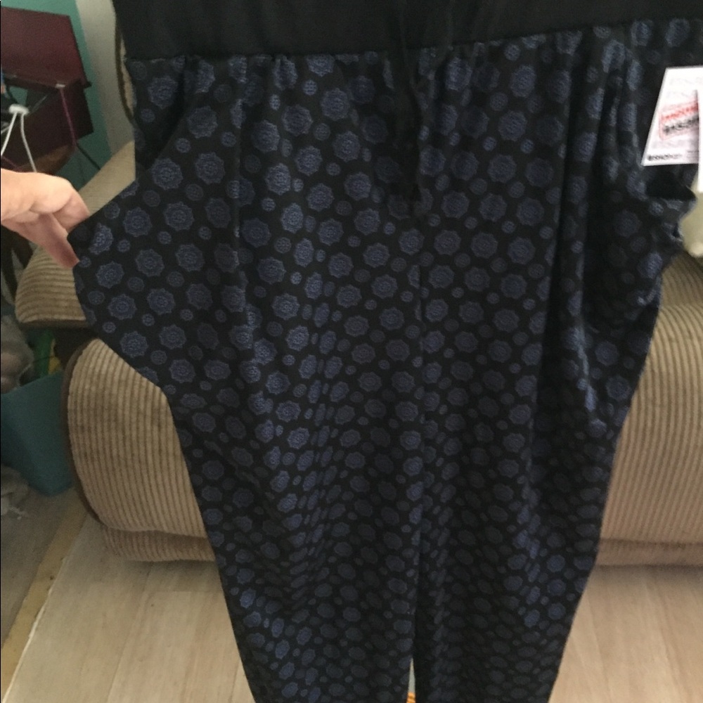 Lg bongo pants new with tag
